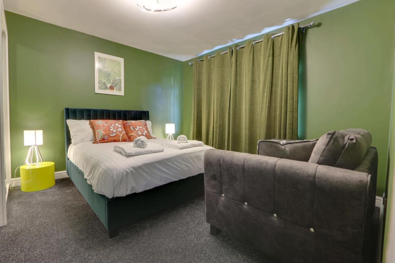 #Upmarket, Exceptional 4 Bed House, With Free Parking, Close To Amenities And Supermarkets Sheffield Eksteriør billede