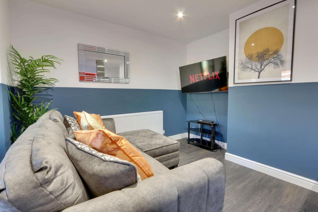 #Upmarket, Exceptional 4 Bed House, With Free Parking, Close To Amenities And Supermarkets Sheffield Eksteriør billede