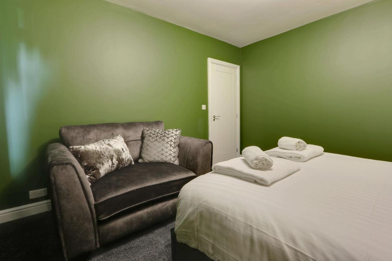 #Upmarket, Exceptional 4 Bed House, With Free Parking, Close To Amenities And Supermarkets Sheffield Eksteriør billede