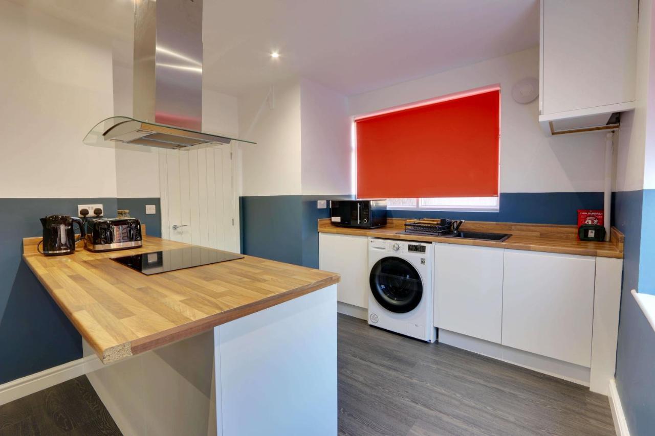 #Upmarket, Exceptional 4 Bed House, With Free Parking, Close To Amenities And Supermarkets Sheffield Eksteriør billede