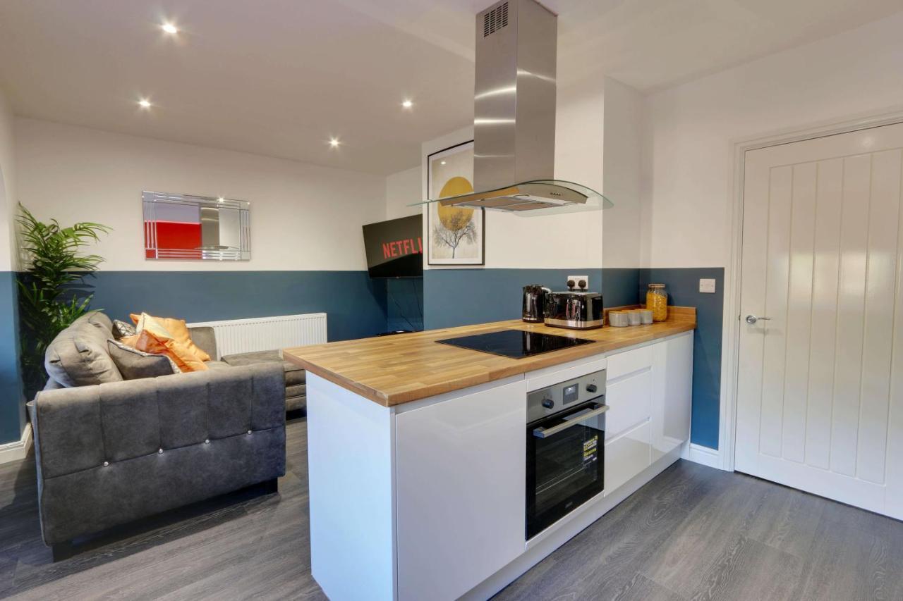 #Upmarket, Exceptional 4 Bed House, With Free Parking, Close To Amenities And Supermarkets Sheffield Eksteriør billede